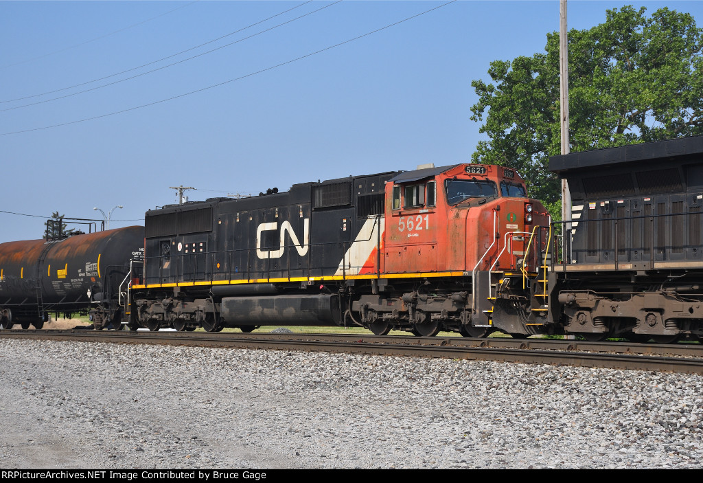 CN 5621